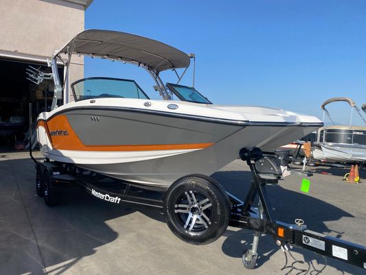 Mastercraft NXT22 - main image