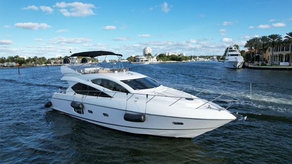 Sunseeker 60 Manhattan image