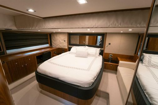 Sunseeker 60 Manhattan image