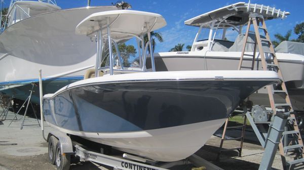 Tidewater 220 CC Adventure