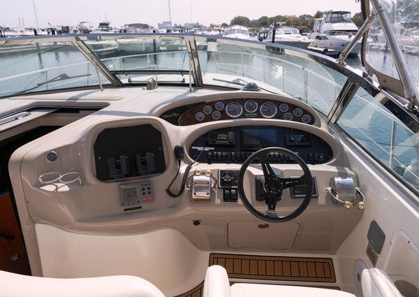 Sea Ray 380 Sundancer image