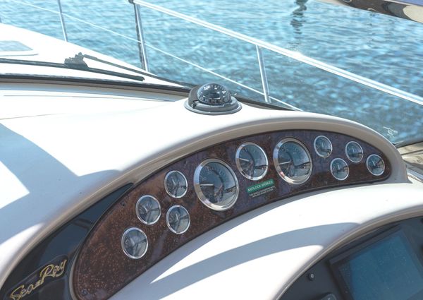 Sea Ray 380 Sundancer image