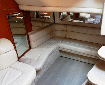 Sea Ray 380 Sundancer image