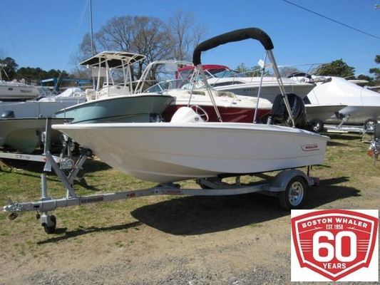 Boston Whaler 130 Super Sport - main image