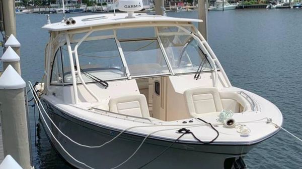 Grady-White 335 Freedom with 237 HRS 