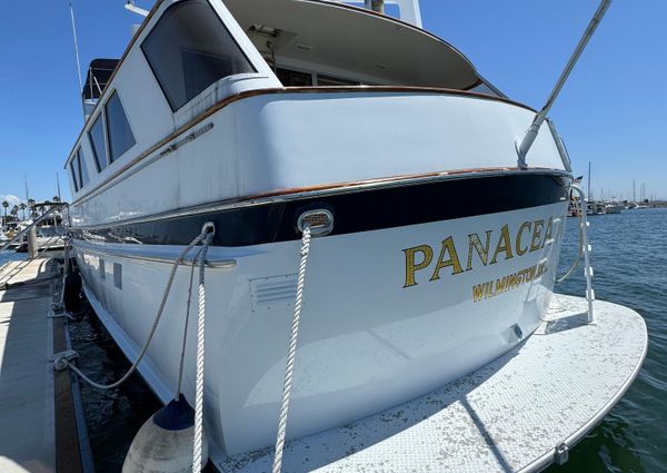 Burger Raised Pilothouse image