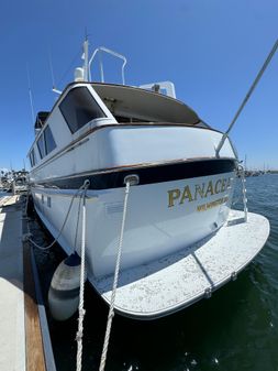 Burger Raised Pilothouse image