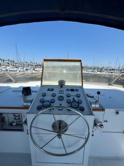 Burger Raised Pilothouse image