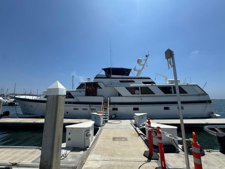 Burger Raised Pilothouse image