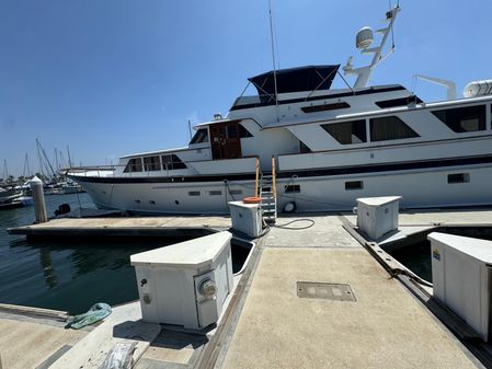 Burger Raised Pilothouse image