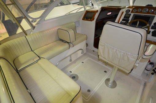 Hunt Yachts Surfhunter 29 image