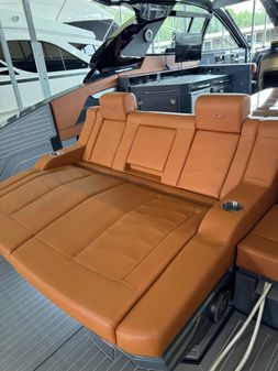 Cruisers Yachts 42 GLS image