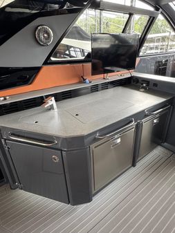 Cruisers Yachts 42 GLS image