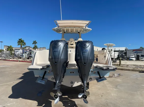 Grady-White Canyon 326 image