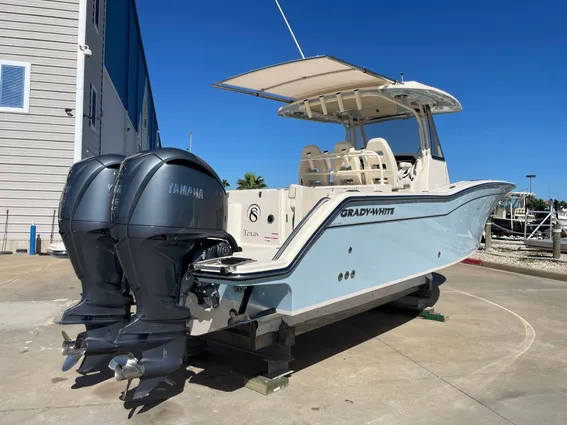 Grady-White Canyon 326 image