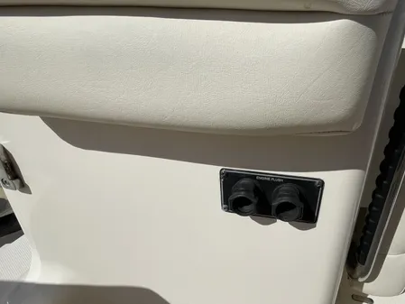 Grady-White Canyon 326 image