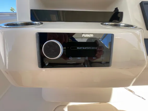 Grady-White Canyon 326 image