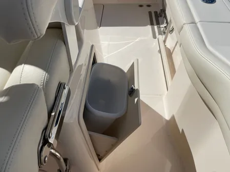 Grady-White Canyon 326 image