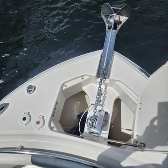 Robalo R247 Dual Console image