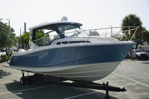 Boston Whaler 325 Conquest image