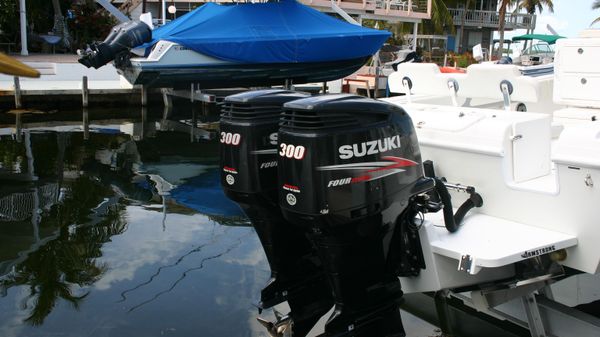 Bluewater 2850 CC