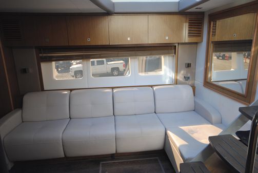 Sea Ray Sundancer 510 image