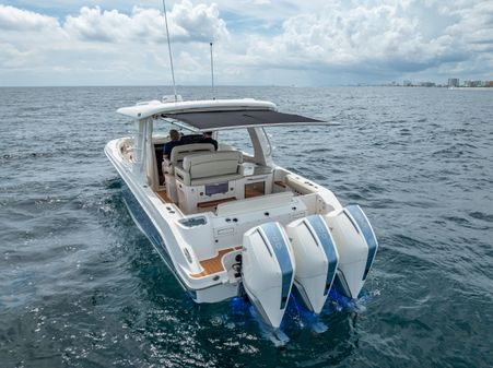 Boston Whaler 350 Realm image