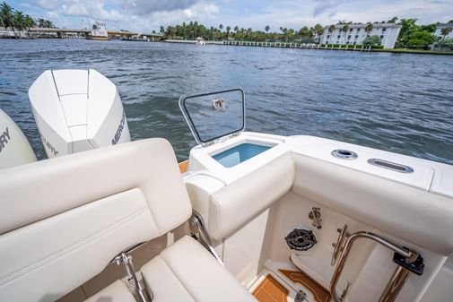 Boston Whaler 350 Realm image