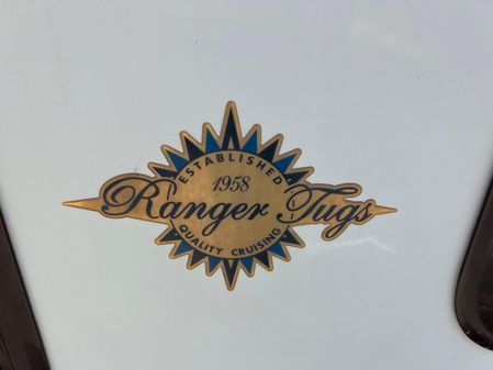 Ranger Tugs R27 image