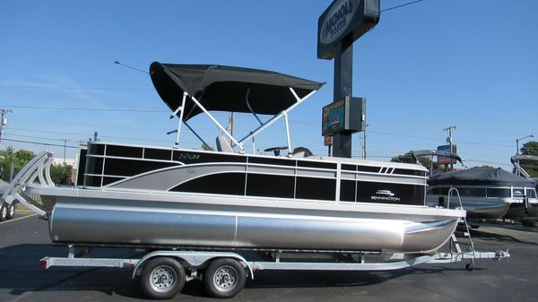 Bennington 22 SXS APG