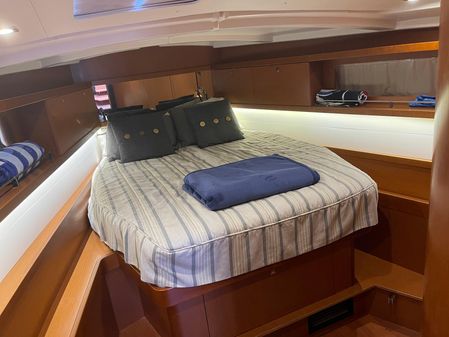 Beneteau Oceanis 45 image