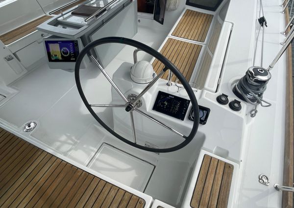 Beneteau Oceanis 45 image