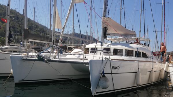 Lagoon 380