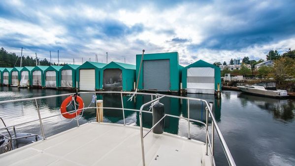 North Pacific 43 Pilothouse image