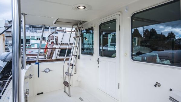 North Pacific 43 Pilothouse image