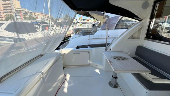 Riviera 39 FLYBRIDGE image