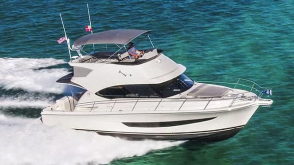 Riviera 39 FLYBRIDGE image