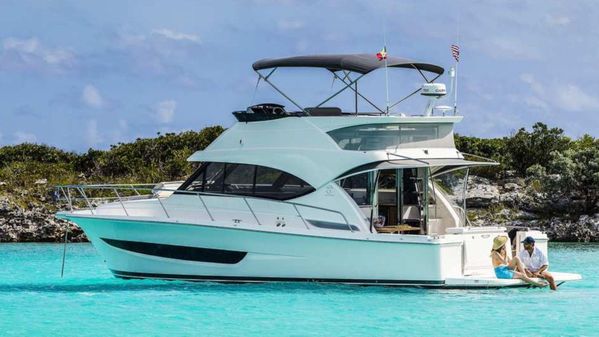 Riviera 39 FLYBRIDGE image