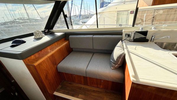 Riviera 39 FLYBRIDGE image