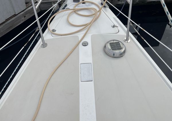 Catalina 30 image