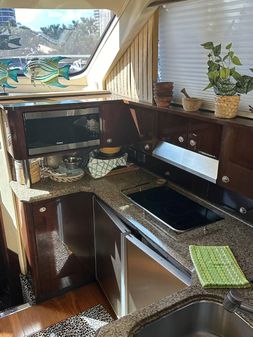 Sea Ray 52 Sedan Bridge image