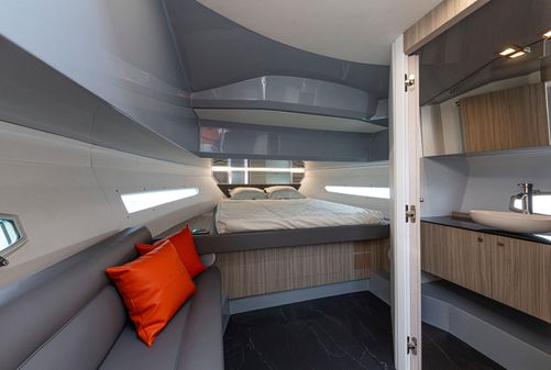 Rio Yachts Daytona 35 image