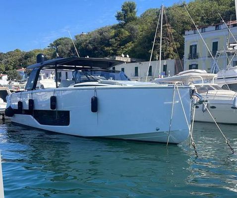 Cranchi A 46 Luxury Tender - main image