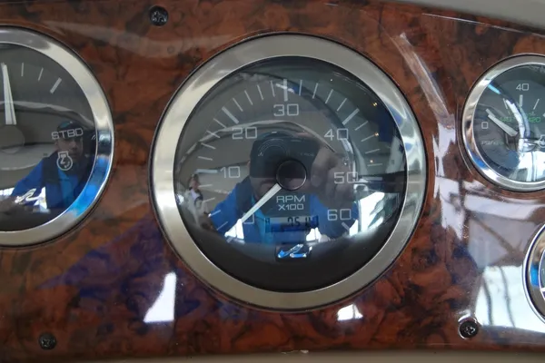 Sea-ray 380-SUNDANCER image