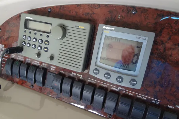 Sea-ray 380-SUNDANCER image