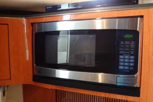 Sea Ray 380 Sundancer image