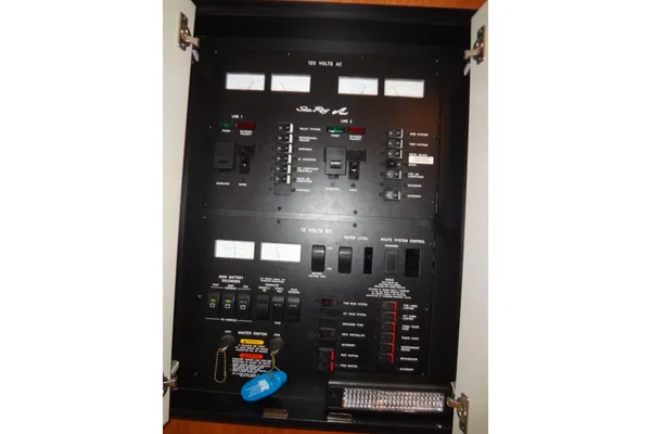 Sea-ray 380-SUNDANCER image