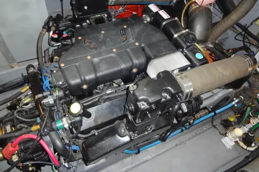 Sea Ray 380 Sundancer image