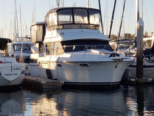 Carver 38 Aft Cabin - main image