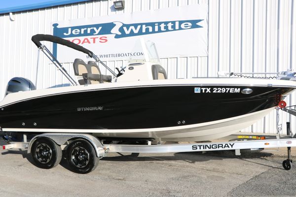 Stingray 216 CC - main image